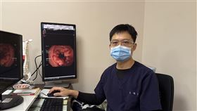 王愷晟醫師提醒，如果出血持續超過兩週，或是有排便習慣改變、總覺得排不乾淨、長時間蹲坐馬桶等情況，就必須提高警覺。（圖／長安醫院提供）