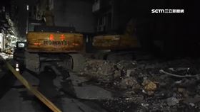 三重倒塌宅內5貓受困 動保處展開