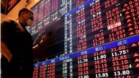 台股終場大漲594.29點，以23104.54點作收。（圖／報系資料照）