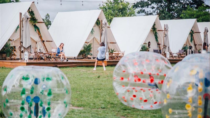 最Chill豪華露營，美食+美酒享受自然野趣