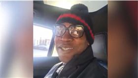 自動車胡亂開，害人一臉黑人問號。