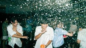 實踐大學的制服日很有特色。