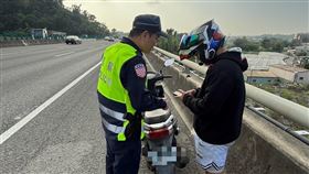 騎士,安全帽,警察,少年,機車,屏東,國道,無照駕駛
