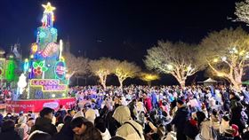 六福村首辦跨年活動超過兩萬人在童話世界倒數迎接新年。（圖／六福旅遊集團提供）
