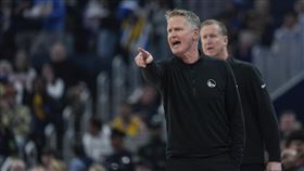 ▲勇士總教練柯爾（Steve Kerr）老家被加州野火燒毀。（圖／美聯社／達志影像）