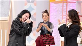 小S（左）與徐懷鈺都哭了（圖／東森提供）