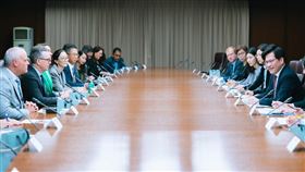 外交部長林佳龍接待美台商業協會（圖／翻攝自林佳龍臉書）