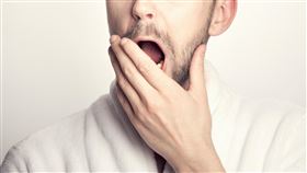 疲勞、打呵欠、勞累、加班、想睡覺 示意圖／unsplash