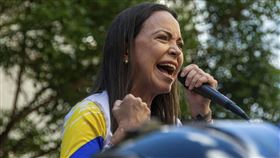 ▲委內瑞拉在野陣營表示，其黨魁馬查多在參加一場針對總統馬杜洛的抗議活動時遭到拘留。（圖／美聯社／達志影像）