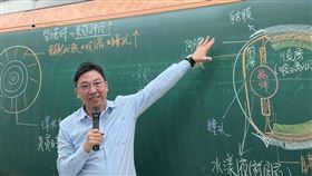 生物老師黃聖鈞強調，生物科學測並不是單純靠記憶，需要結合理論與實驗題型的實際應用，提升答題靈活性，將有助於考生在學測穩定發揮，邁向理想成績（圖／樂學網提供）