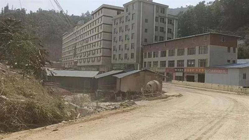 找海外工作遇詐騙！對方曝現況照回3字