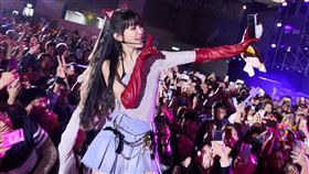 謝金燕曬出熱舞照片。（圖／翻攝臉書）