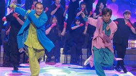浩角翔起睽違6年合體跳舞。（圖／民視提供）