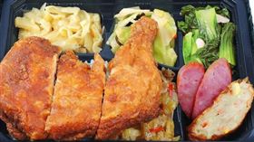 一名男網友在網路上發文表示，半年前帶日本老婆回台灣，回日本後老婆對台灣美食念念不忘，尤其是「脆皮雞腿便當」。（示意圖／翻攝自CTWANT）