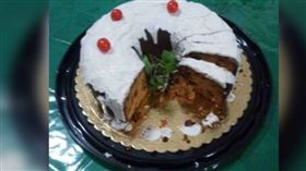 婆婆做的蛋糕害死3人，警方發現媳婦手機中有搜尋過「砒霜」的紀錄。（圖／翻攝自X）