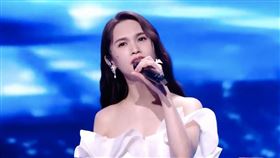 楊丞琳在微博之夜演出。（圖／翻攝自YouTube楊丞琳年輪站）