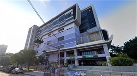 中壢國民運動中心SPA池發現「排泄物」。（圖／翻攝自Google Maps）