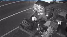 花蓮吉安鄉建國路二段12日凌晨發生一起砸店事件，一家便當店攤車及店外機車遭人惡意毀損，店家調閱監視器後，發現是劉姓前老闆（63歲）所為。據了解，劉男疑不滿便當店被兒子頂讓給已離婚的媳婦家人，酒後持棍棒砸店洩憤。警方獲報後已通知涉案人到案說明。