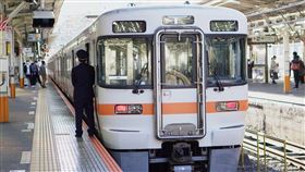 JR 列車，駕駛員(圖／PIXABAY)