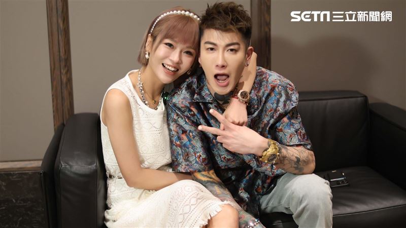 丟丟妹癌指數飆　丟爸：要死人了還上班