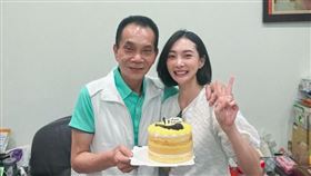 李亦捷與爸爸。（圖／翻攝自李亦捷臉書）