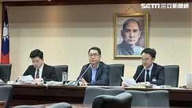 沈發惠主持程序委員會（圖／記者詹宜庭攝影）