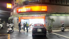 蝦皮店到店,高雄市,無照駕車,失控,得來速