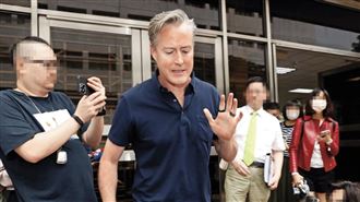 突宣布變二寶爸　夏克立鬆口「寶寶身分」