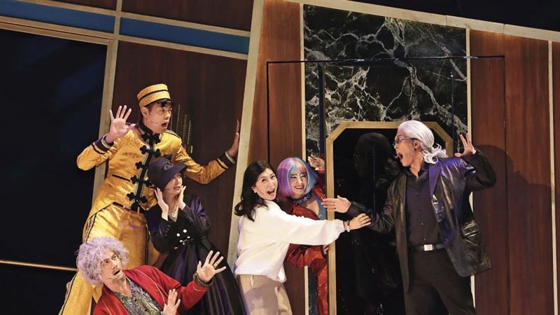 黃嘉千斷開夏克立　鬆口何時讓女兒見爸