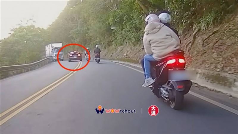 北宜公路「野馬」狂飆　逆向迴撞機車慘了