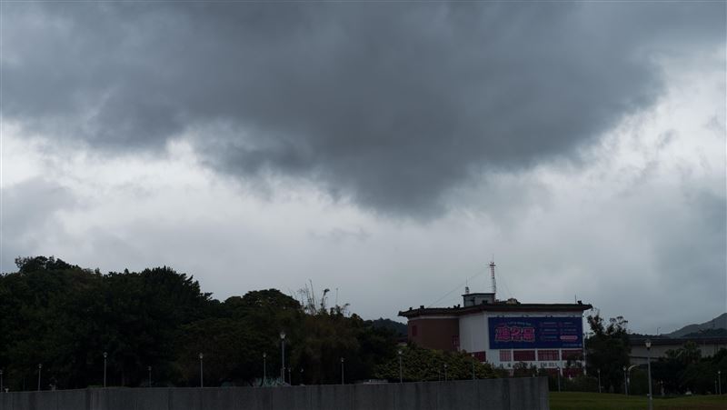 新／明顯變天！冷氣團強襲8縣市低溫警戒