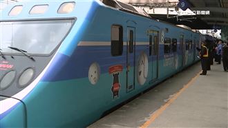 台鐵微笑冠軍號啟航！球員親繪棒球表情包