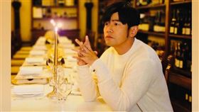 周杰倫近日在英國被網友捕獲。（圖／翻攝自周杰倫IG）