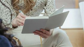 ▲女網友分享面試慘遭女經理羞辱的過程。（示意圖／翻攝自Pexels）