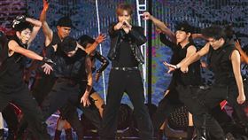 羅志祥帶來舞台表演。（圖／台視提供）