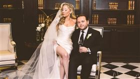 安傑洛馬薩利和凱特琳黑爾結婚了。（圖／翻攝自IG）