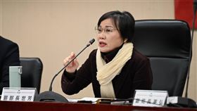 內政部長劉世芳於今(16)日接見全國村里長聯誼總會之村里長代表共16人。（圖／內政部提供）