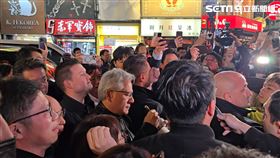 黃仁勳,逢甲夜市,簽名物,簽名,台中（圖／記者吳泊萱拍攝）