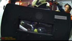 對峙,開瓦斯,三民二分局