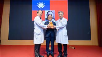 台中榮總院長榮退！心臟權威傅雲慶接棒