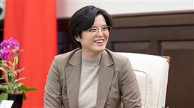 賴清德接見2024美國國家圖書獎翻譯文學大獎得主—《臺灣漫遊錄》作者楊双子及譯者金翎（圖／總統府提供）