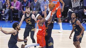 ▲亞歷山大（Shai Gilgeous-Alexander）轟40分！西區第1雷霆擊敗東區第1騎士。（圖／路透社／達志影像）