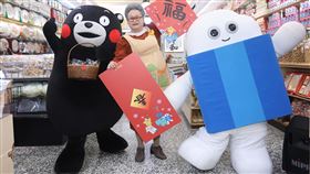 趙自強今扮演「水果奶奶」出面。（圖／小公視提供）