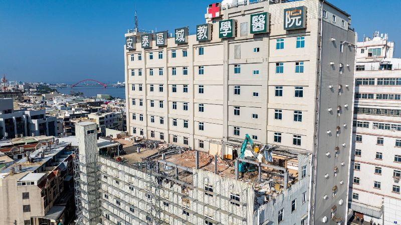 高雄高分檢認為屏檢處分蘇清泉等人緩起訴不當，因此發回重辦。（圖／屏縣府提供）