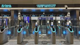 過年出國潮！移民署推e-Gate最快10秒快速通關 圖/內政部提供