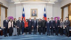 由韓國瑜帶領的跨黨派立委慶賀團，預計在今（18）日下午赴美參加「第60屆美國總統就職典禮」。（圖／翻攝自總統府官網）
https://www.president.gov.tw/News/38996