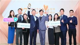 ▲台灣諾華以治療脊髓性肌肉萎縮症(SMA)的基因療法榮獲「國家生技醫療品質獎」藥品類唯一金獎。（圖／台灣諾華提供）