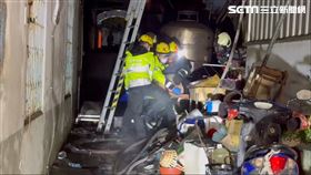 台中市沙鹿區一處民宅凌晨發生火警。（圖／翻攝畫面）