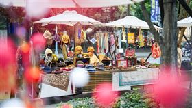 新板特區「2025禮物製造所金蛇迎春：禮物製造所」年味市集。（圖／主辦單位提供）