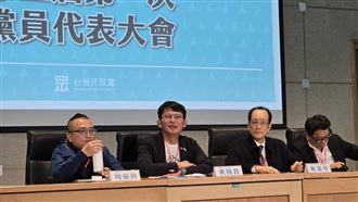 張凱鈞不滿投票流程！黃國昌竟嗆：別插嘴